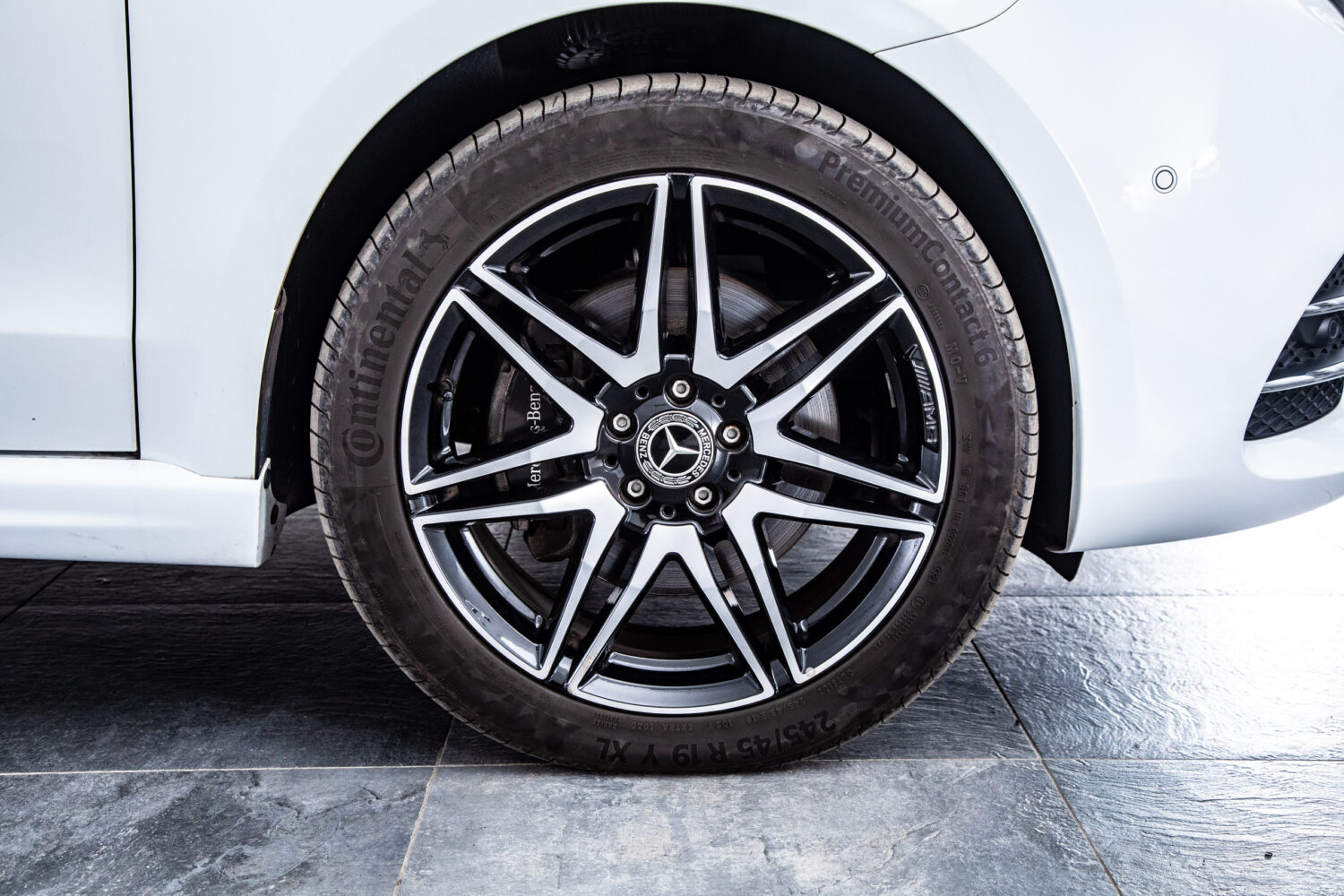 Vクラス V220 d アバンギャルド エクストラロング AMGライン