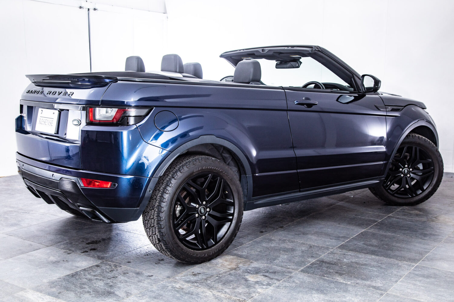 イヴォークコンバーチブル HSEダイナミック 2.0L D180 ディーゼル 4WD