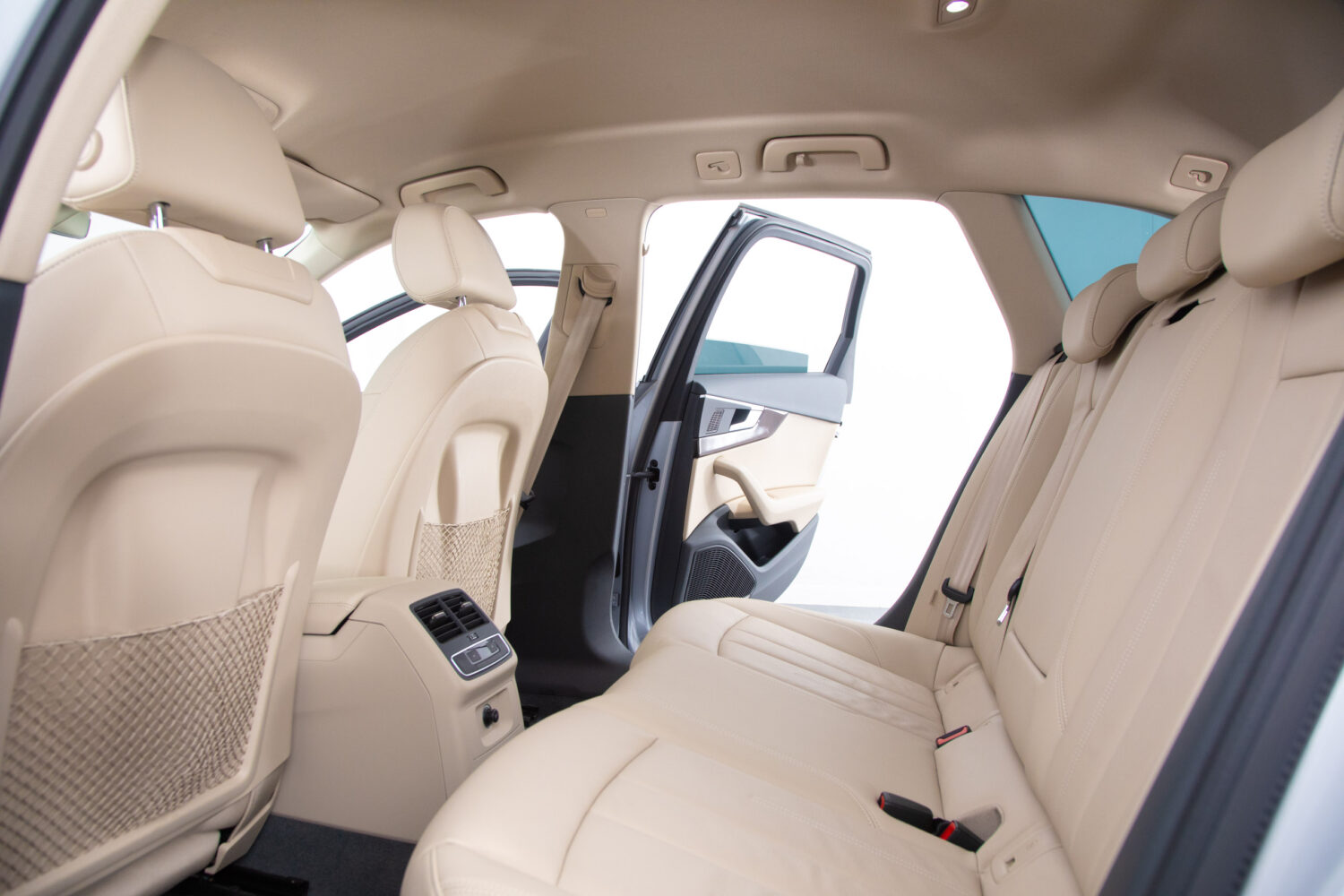 A4オールロードクワトロ 2.0 4WD