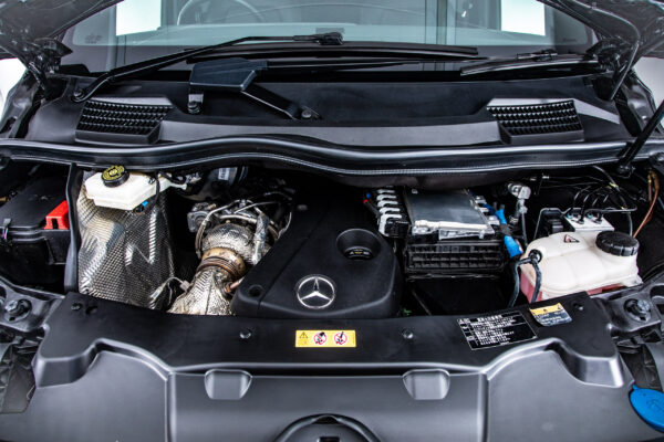 Vクラス V220 d エクストラロング AMGラインパッケージ ディーゼルターボ