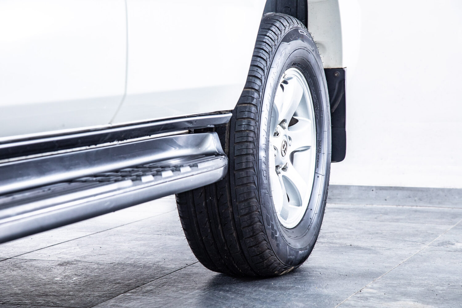 ランドクルーザープラド 4.0 TXリミテッド 4WD