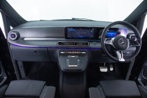 Vクラス V220 d エクストラロング AMGラインパッケージ ディーゼルターボ