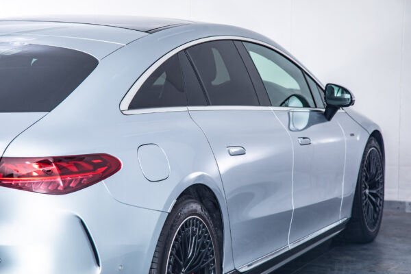 EQS53 4MATIC+ 4WD