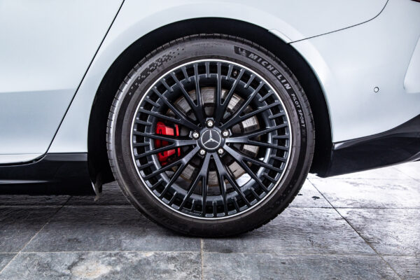 EQS53 4MATIC+ 4WD