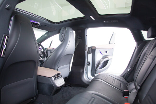 EQS53 4MATIC+ 4WD