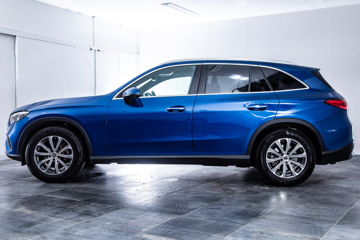 GLC 220 d 4マチック (ISG搭載モデル) ディーゼルターボ 4WD