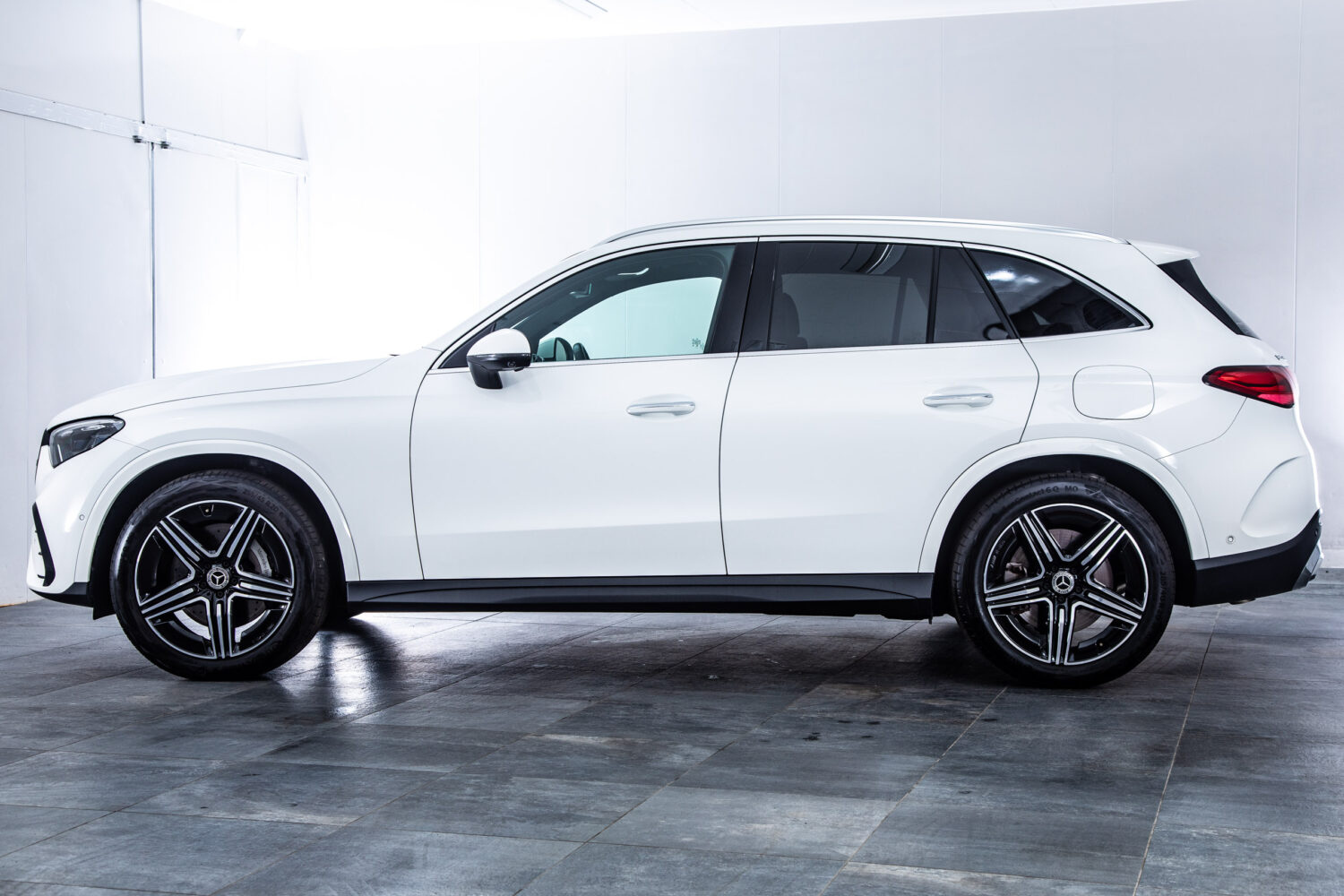 GLC 350 e 4マチック スポーツ エディション スター 4WD MP202402