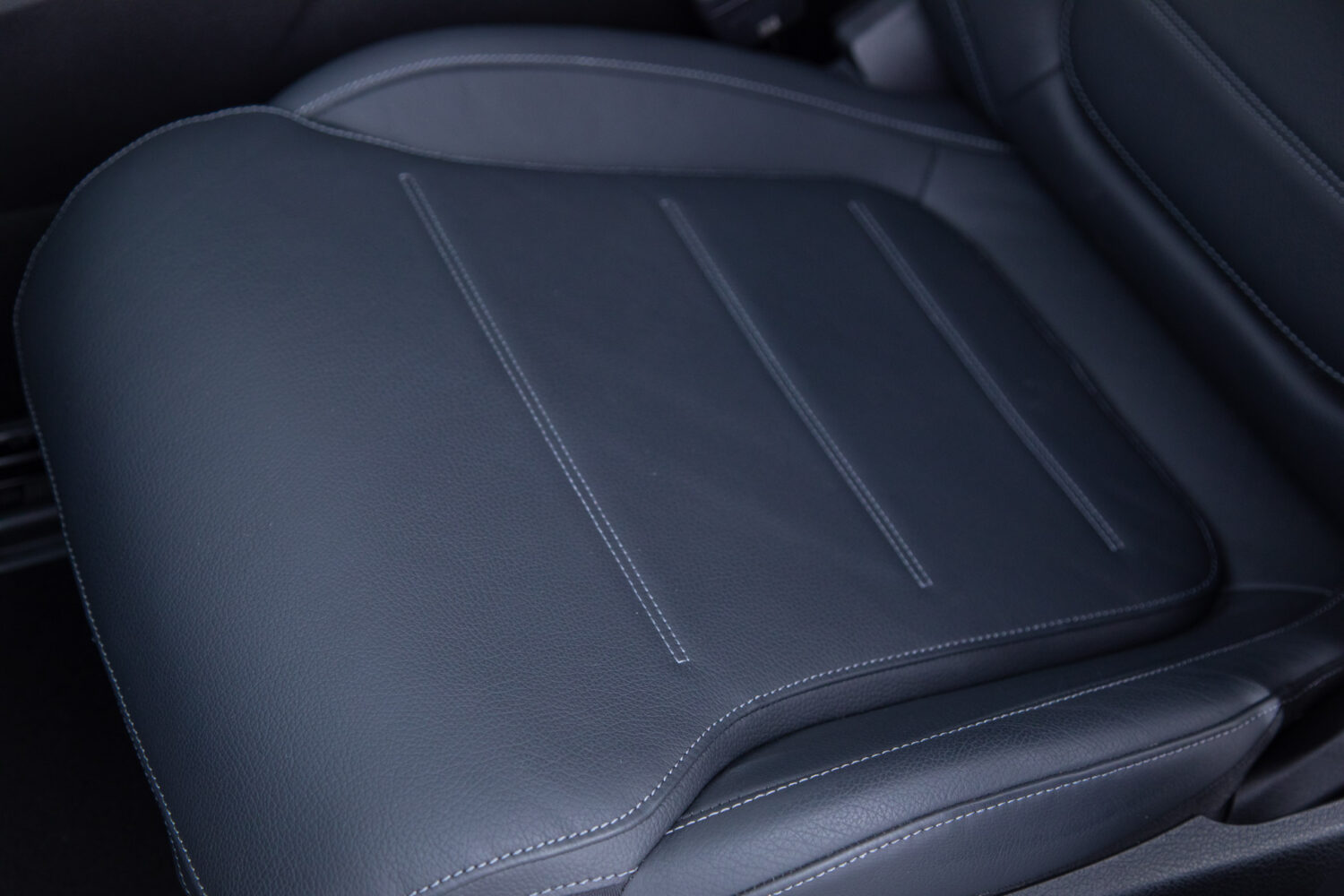 GLC 220 d 4マチック (ISG搭載モデル) ディーゼルターボ 4WD