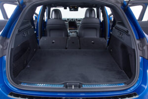 GLC 220 d 4マチック (ISG搭載モデル) ディーゼルターボ 4WD