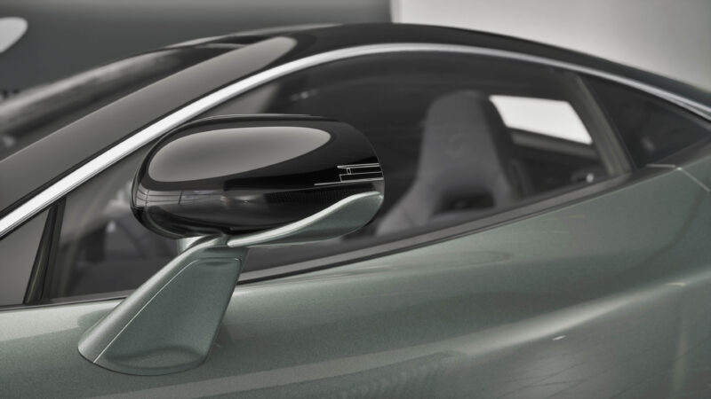 堅調な日本市場限定モデル　マクラーレンGTS　22台のシグネチャーコレクション