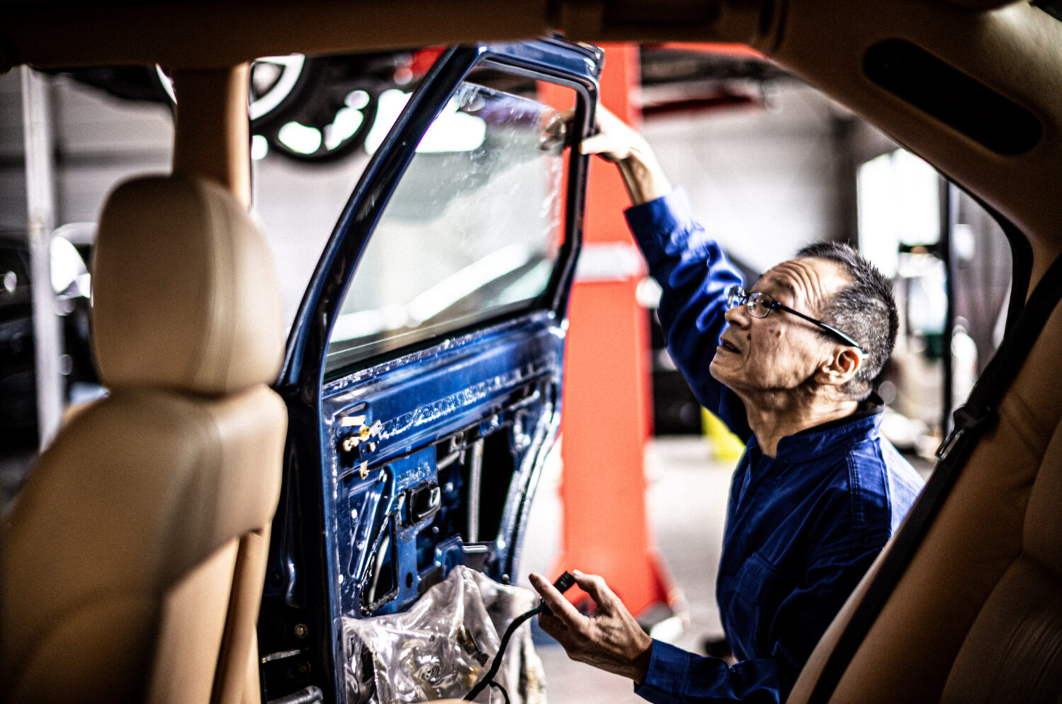 誠実にクルマと向き合う 萩村敏之さん スタッフインタビュー