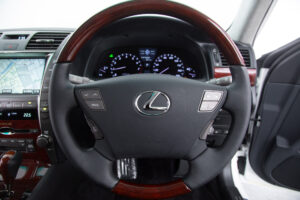 レクサス LS 460 バージョンS Iパッケージ