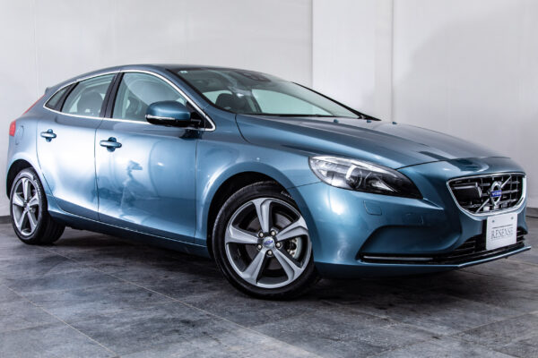 V40 T4 SE