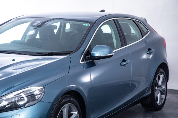 V40 T4 SE