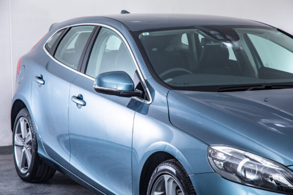 V40 T4 SE