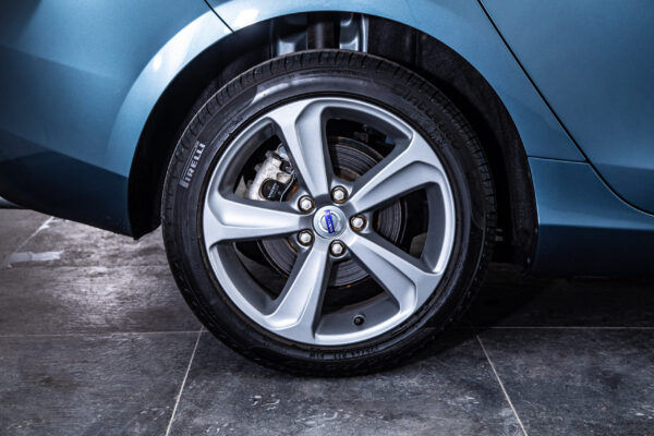 V40 T4 SE