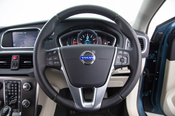 V40 T4 SE