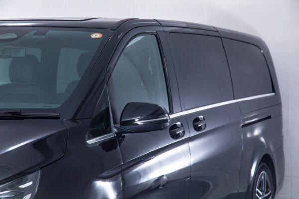 Vクラス V220 d エクストラロング AMGラインパッケージ ディーゼルターボ