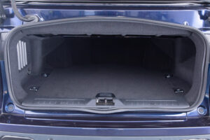 イヴォークコンバーチブル HSEダイナミック 2.0L D180 ディーゼル 4WD