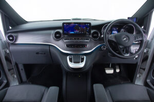 Vクラス V220 d アバンギャルド エクストラロング AMGライン