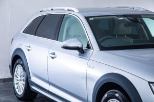 A4オールロードクワトロ 2.0 4WD