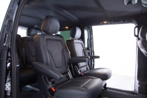 Vクラス V220 d エクストラロング AMGラインパッケージ ディーゼルターボ