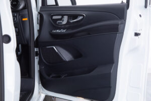 Vクラス V220 d アバンギャルド エクストラロング AMGライン