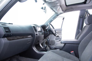 ランドクルーザープラド 4.0 TXリミテッド 4WD