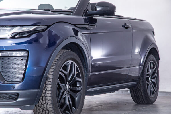 イヴォークコンバーチブル HSEダイナミック 2.0L D180 ディーゼル 4WD