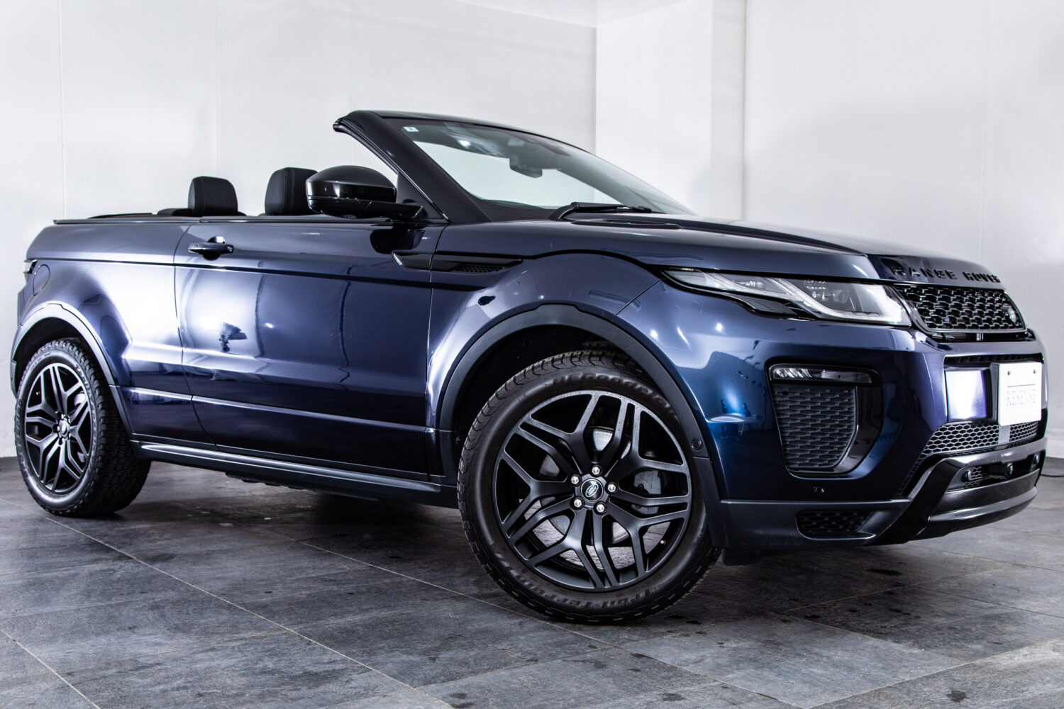 イヴォークコンバーチブル HSEダイナミック 2.0L D180 ディーゼル 4WD