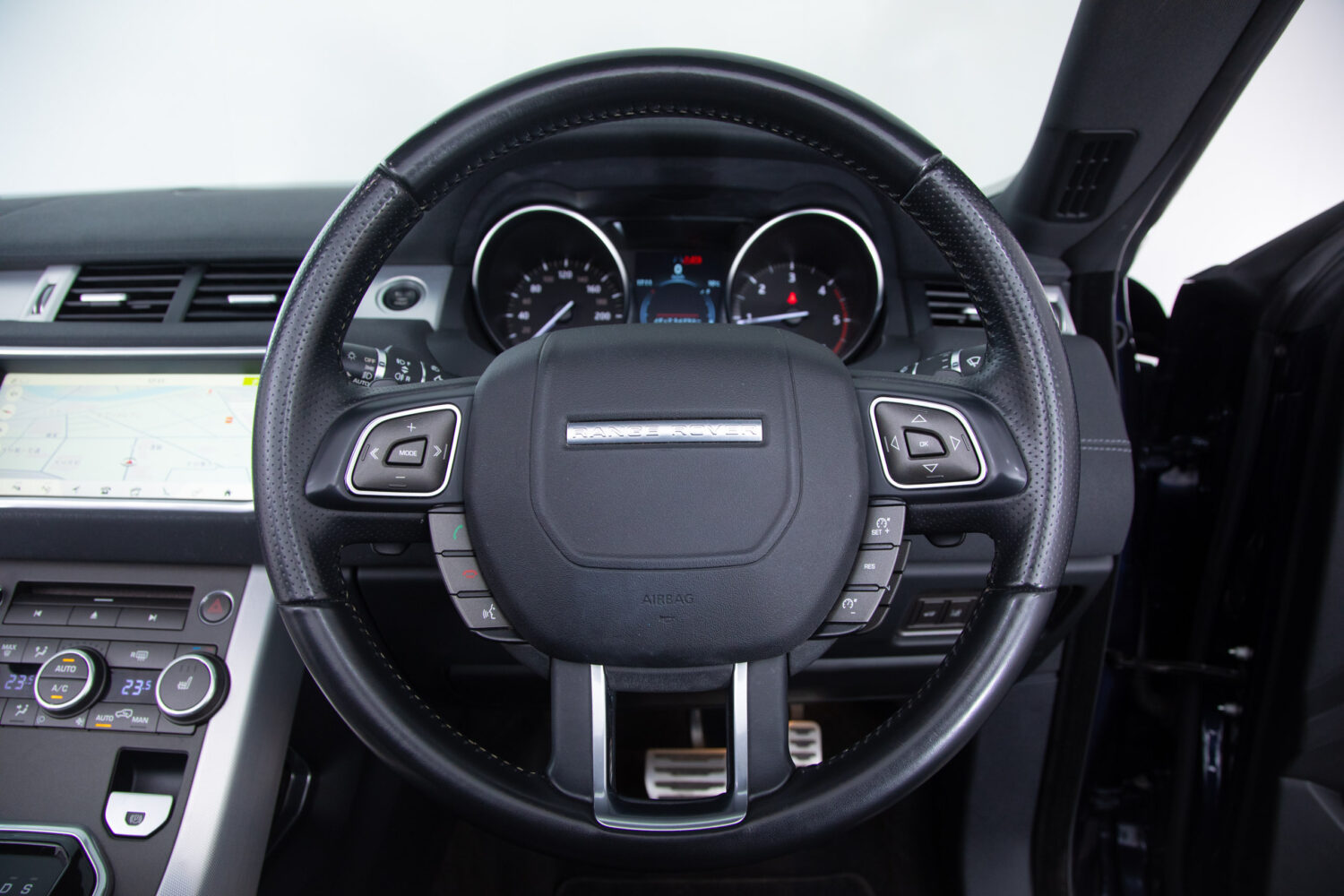 イヴォークコンバーチブル HSEダイナミック 2.0L D180 ディーゼル 4WD