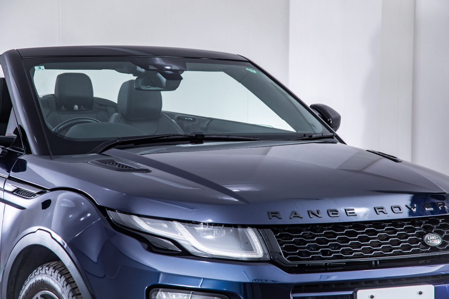 イヴォークコンバーチブル HSEダイナミック 2.0L D180 ディーゼル 4WD