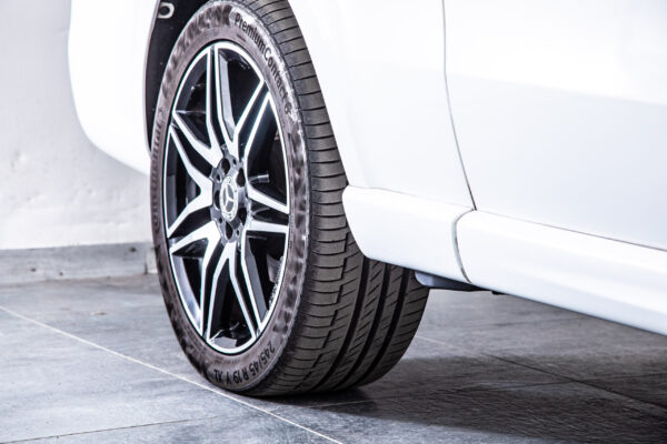 Vクラス V220 d アバンギャルド エクストラロング AMGライン