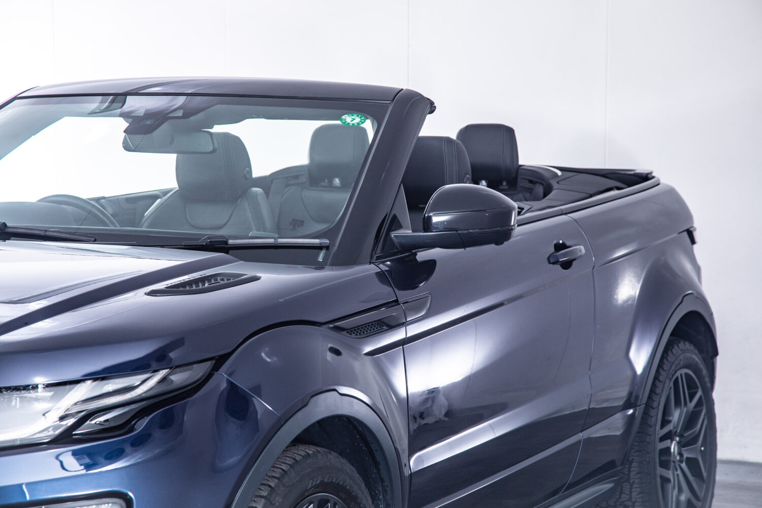 イヴォークコンバーチブル HSEダイナミック 2.0L D180 ディーゼル 4WD