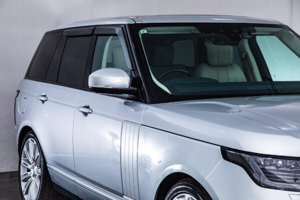 レンジローバー ヴォーグ (5.0リッター) 4WD