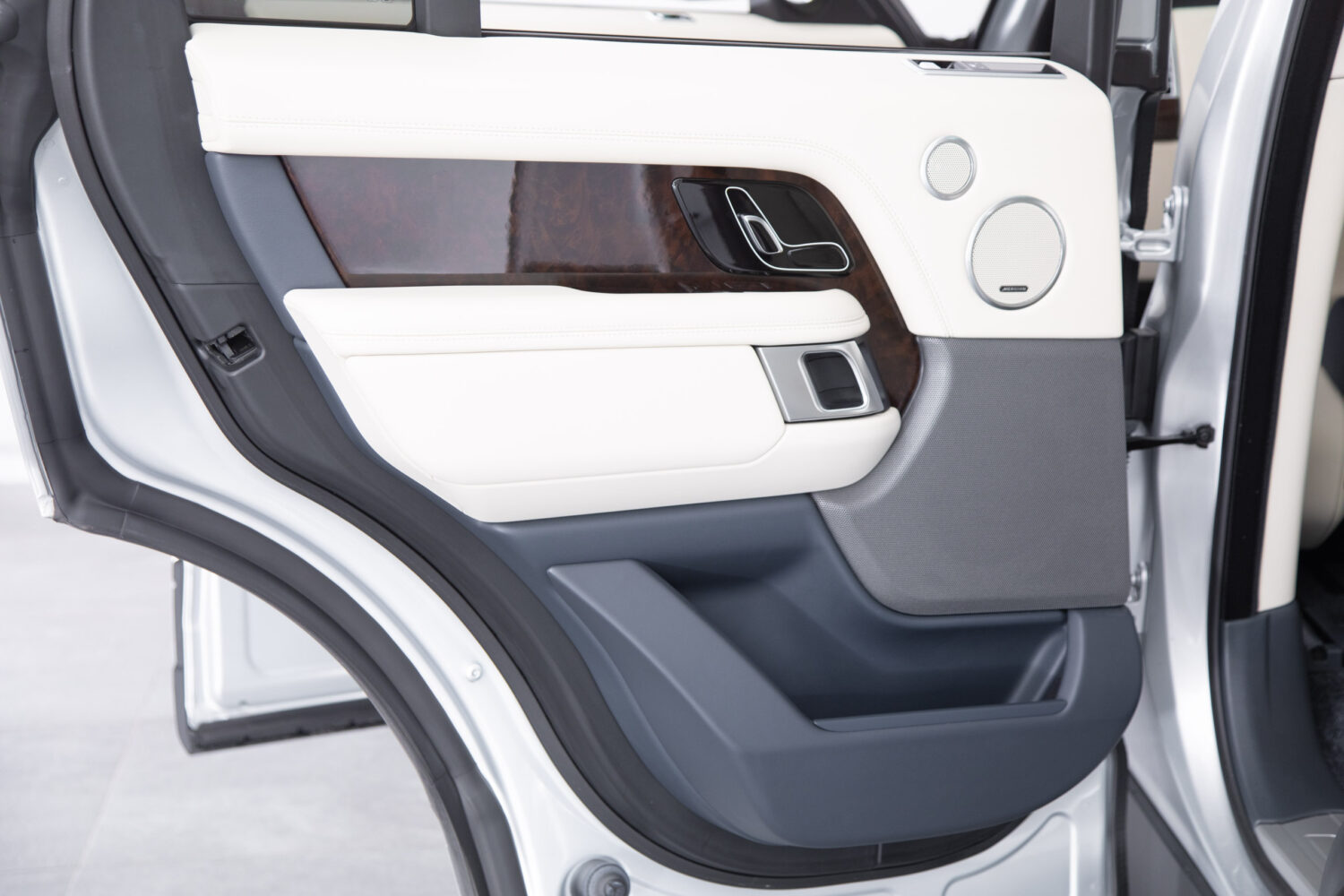 レンジローバー ヴォーグ (5.0リッター) 4WD