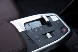 2シリーズアクティブツアラー 218i エクスクルーシブ DCT