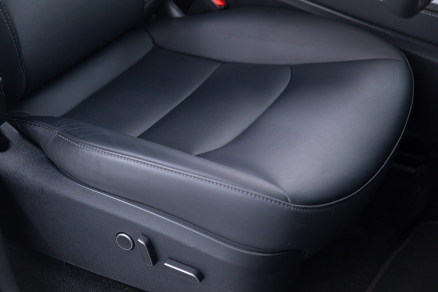 モデルY ロングレンジ デュアルモーター 4WD