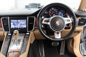 パナメーラ 3.6 PDK 2WD