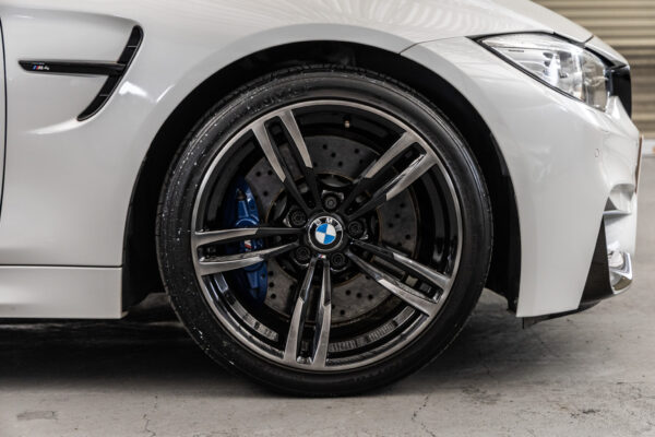 M4クーペ M DCT ドライブロジック