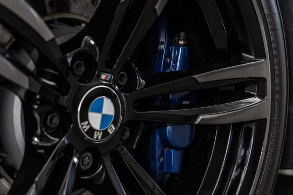 M4クーペ M DCT ドライブロジック