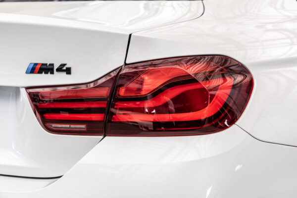 M4クーペ M DCT ドライブロジック