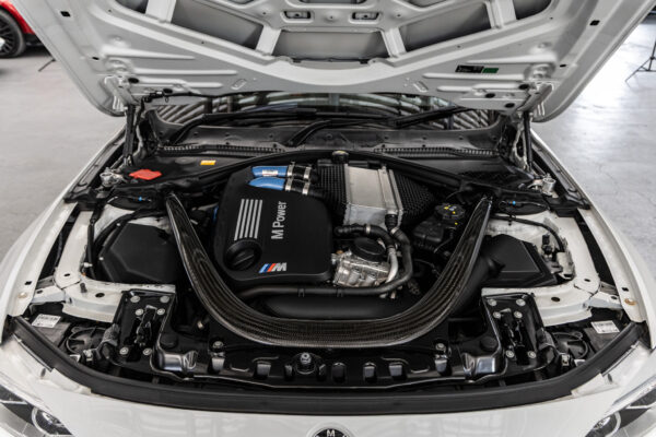 M4クーペ M DCT ドライブロジック