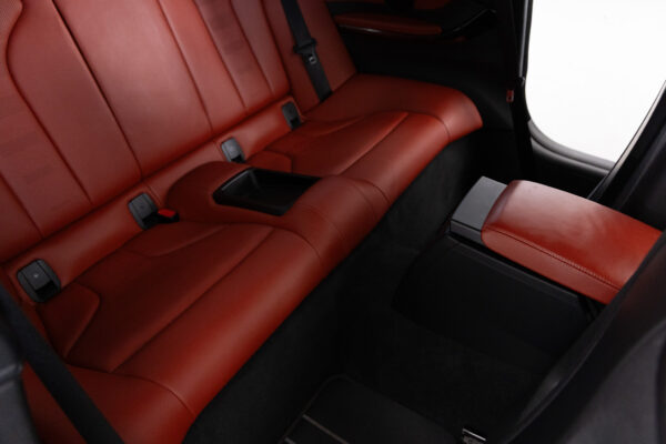 M4クーペ M DCT ドライブロジック