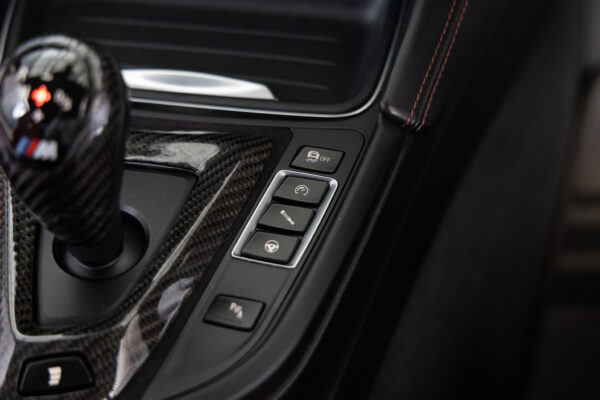 M4クーペ M DCT ドライブロジック