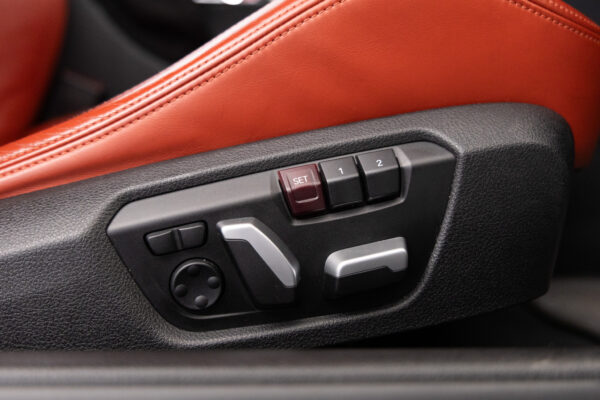 M4クーペ M DCT ドライブロジック