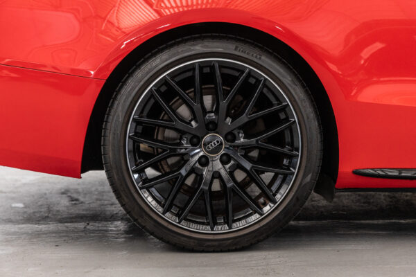 A5 2.0TFSI クワトロ Sラインコンペティションプラス