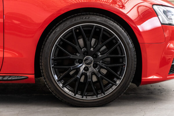 A5 2.0TFSI クワトロ Sラインコンペティションプラス