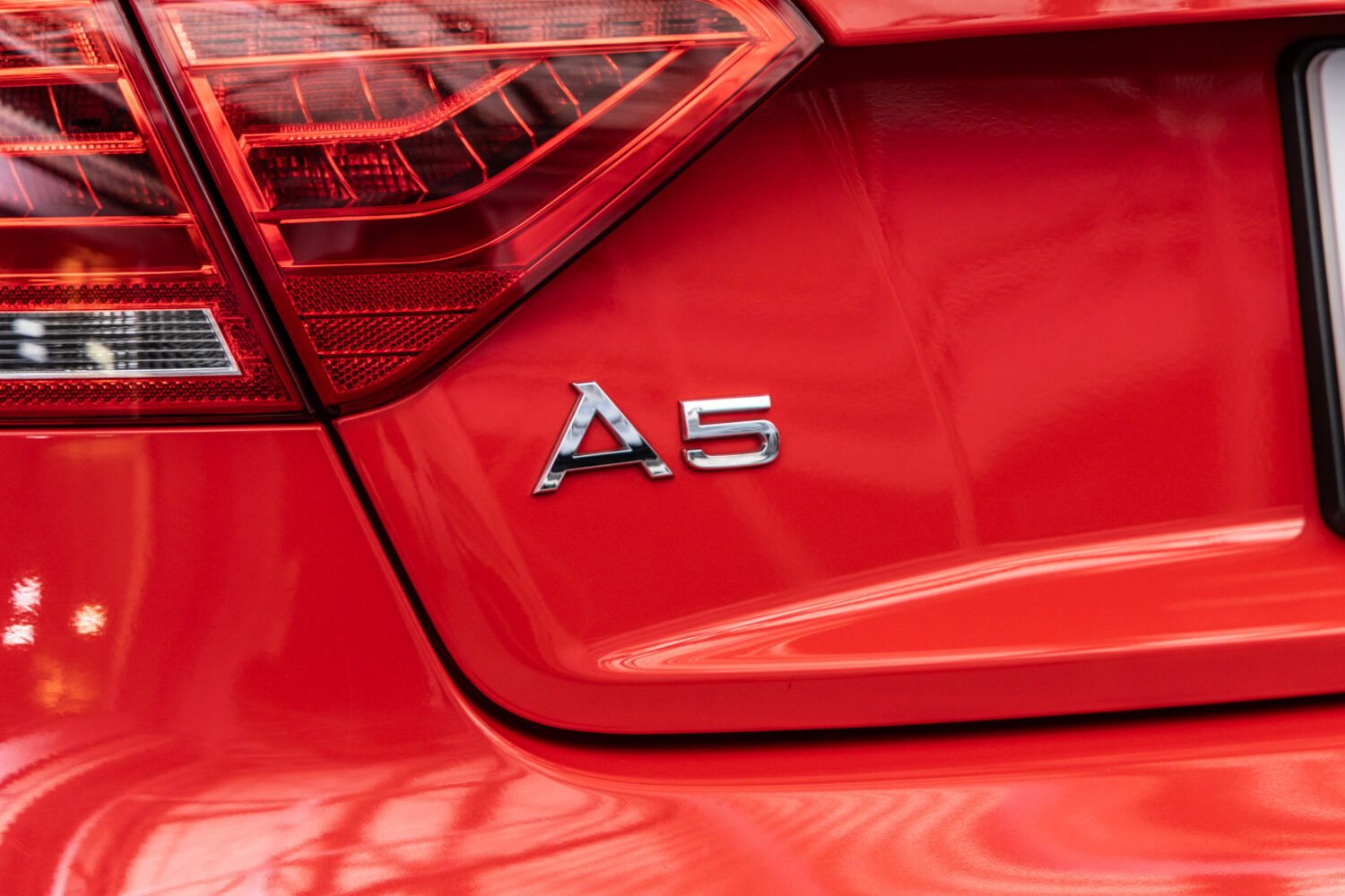 A5 2.0TFSI クワトロ Sラインコンペティションプラス