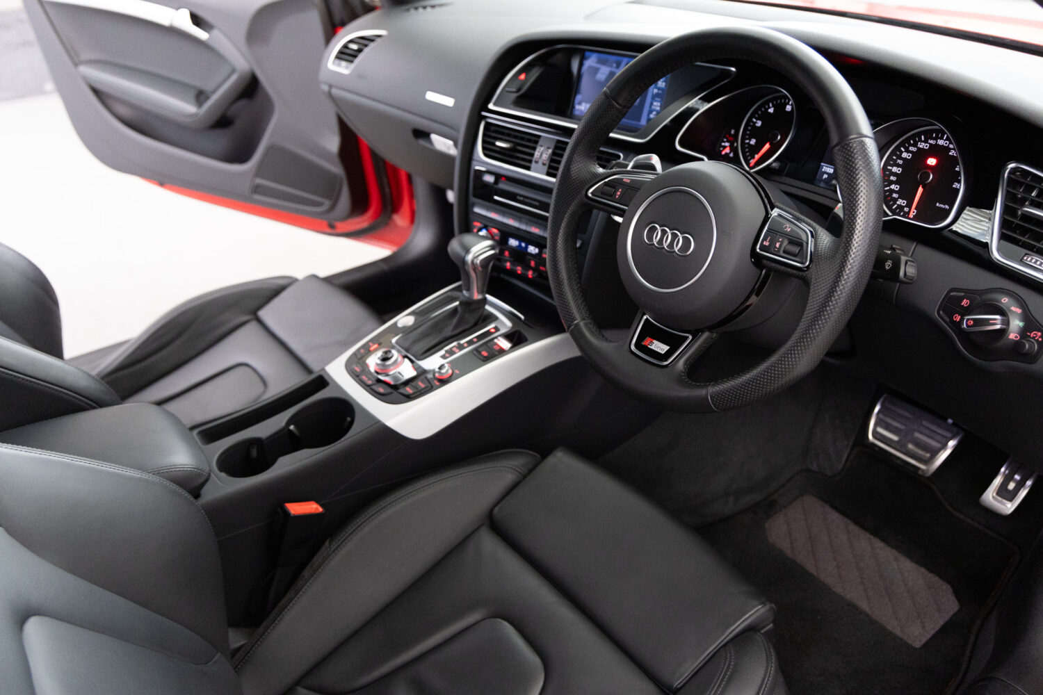 A5 2.0TFSI クワトロ Sラインコンペティションプラス